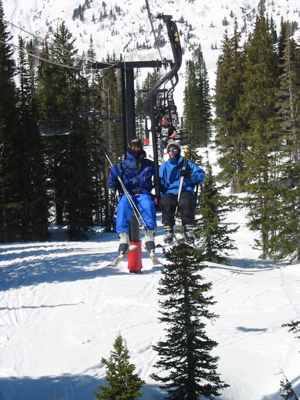 Mum n' Chip on the Lift